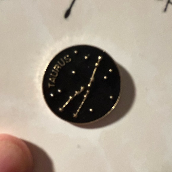 Taurus zodiac enamel pin - Picture 2 of 3